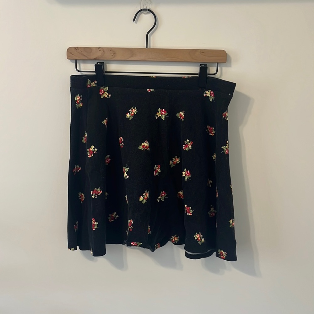 4 for 25 🌻 Forever 21 Skirt